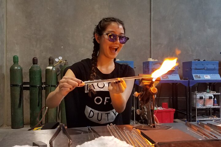 An adventure in Glassblowing by Torch